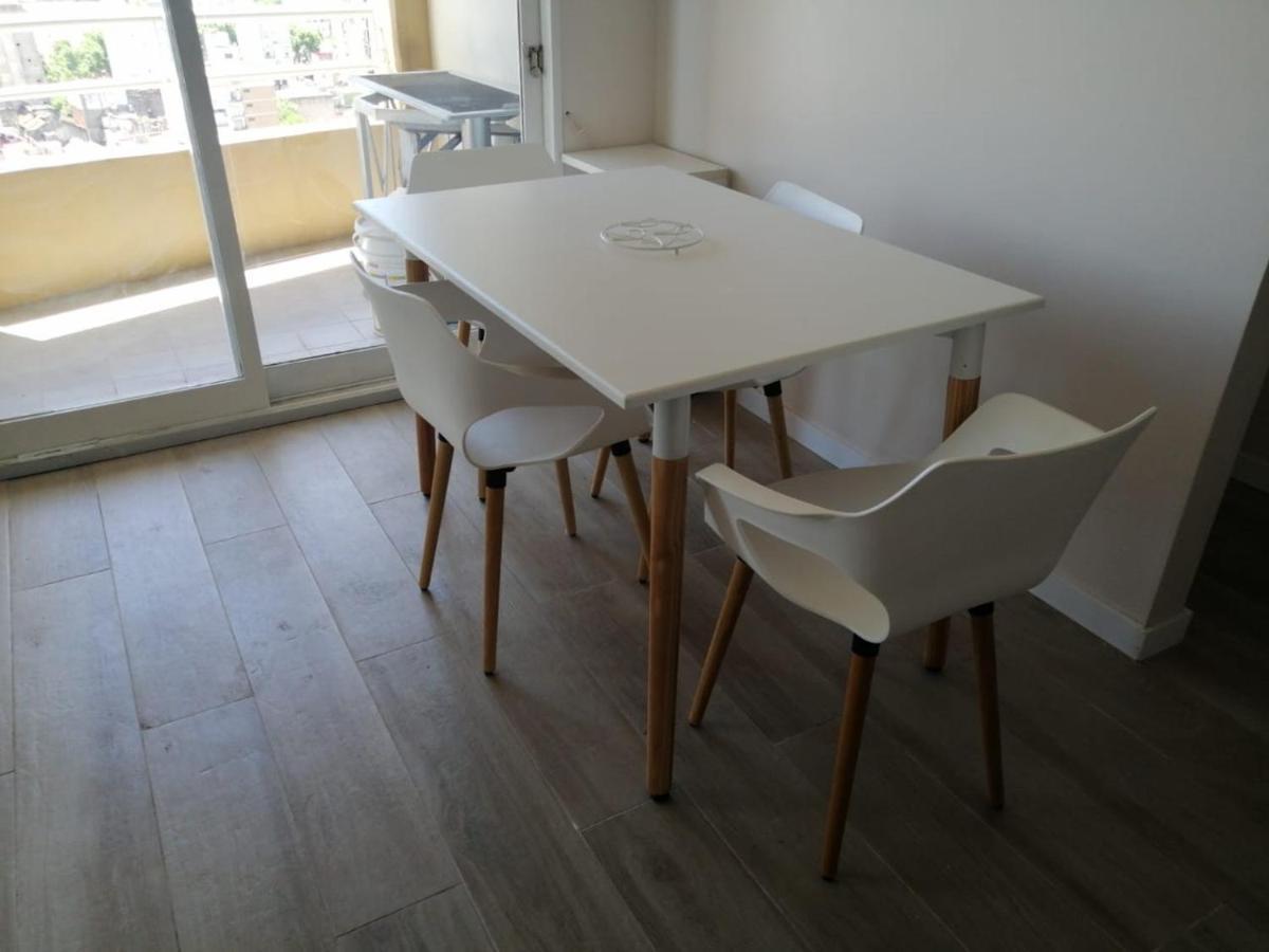 Petit Apartment En Avenida Belgrano Buenos Aires Bagian luar foto